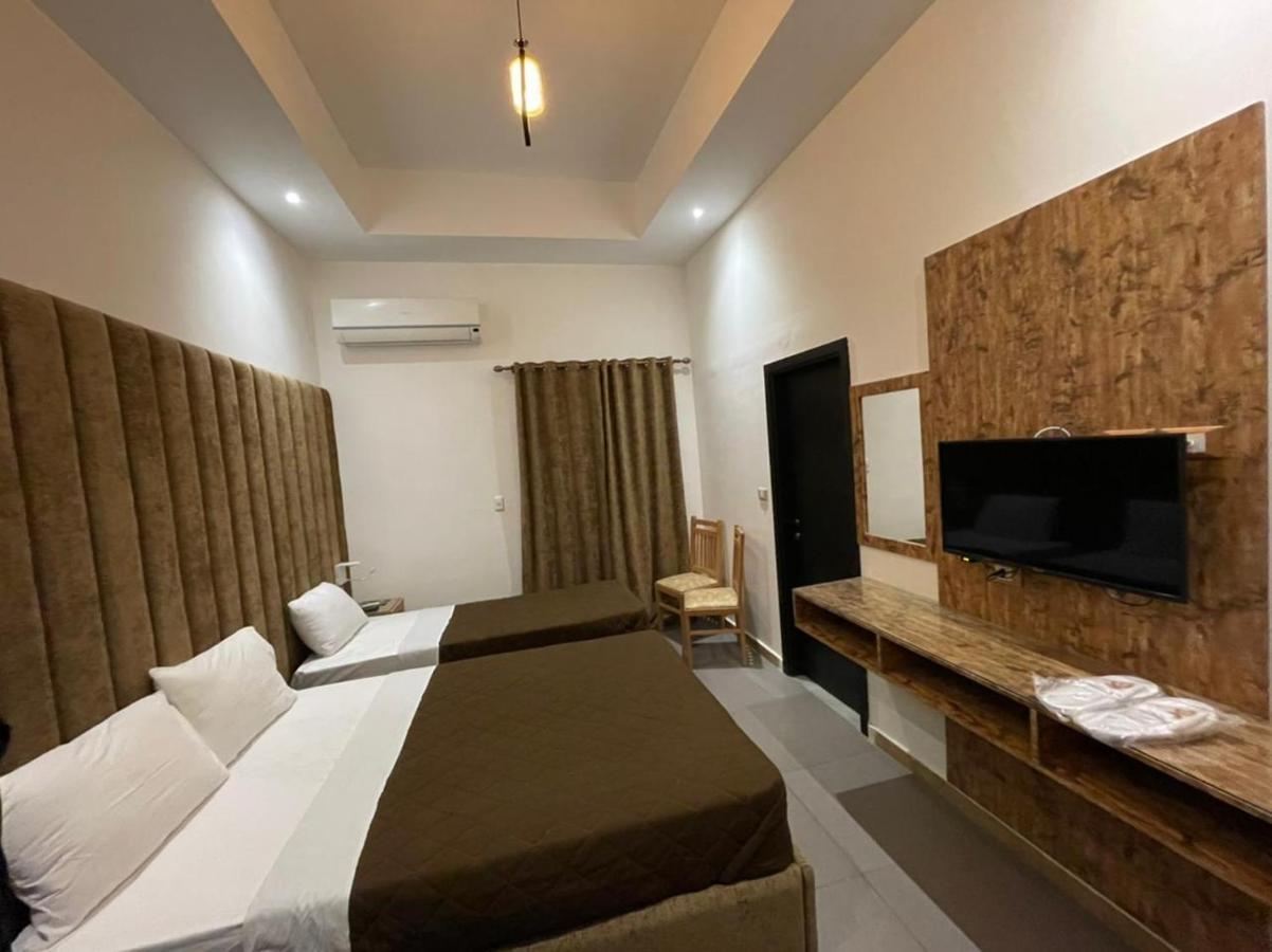 Valencia Ap Cairo Hotell Exteriör bild