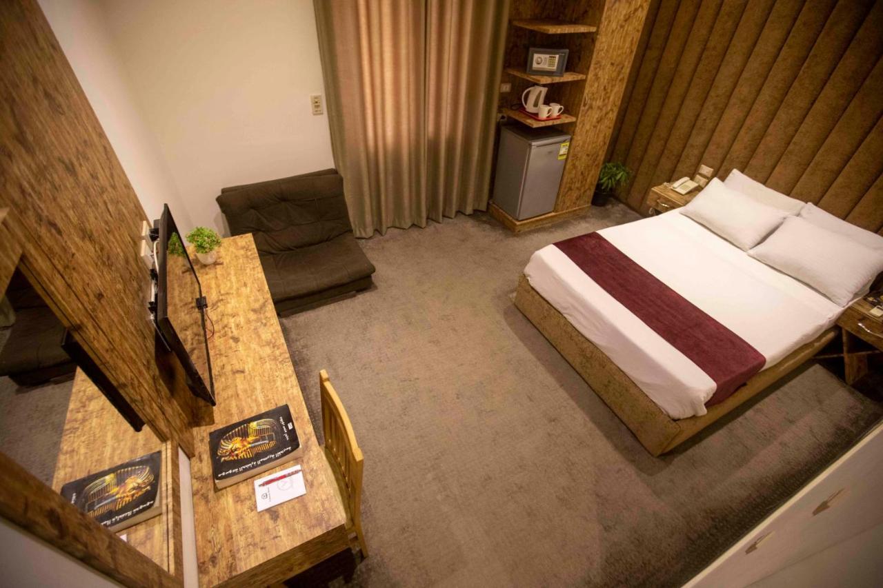 Valencia Ap Cairo Hotell Exteriör bild